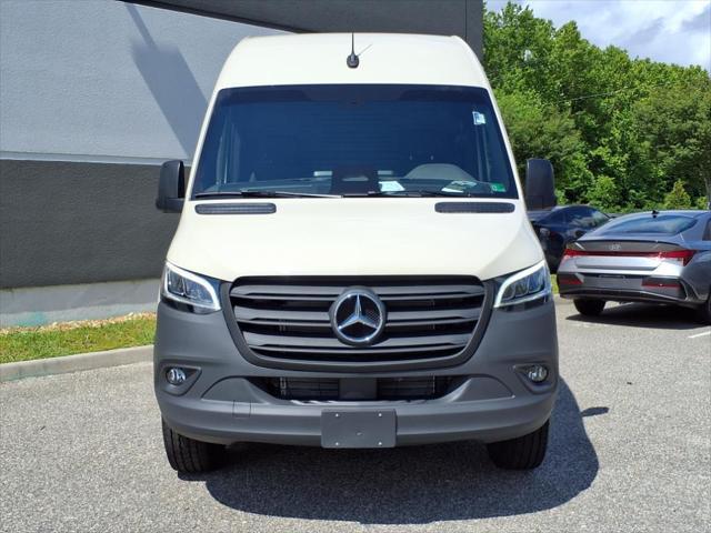 new 2025 Mercedes-Benz Sprinter 2500 car, priced at $67,712
