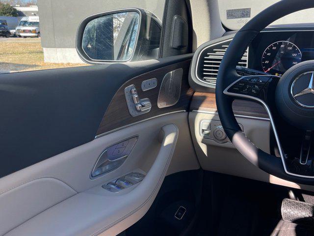 new 2025 Mercedes-Benz GLE 350 car, priced at $67,987
