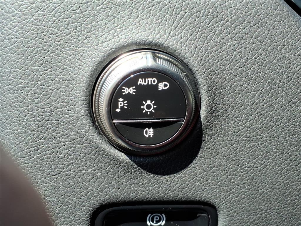 new 2026 Mercedes-Benz GLC 300 car, priced at $60,055