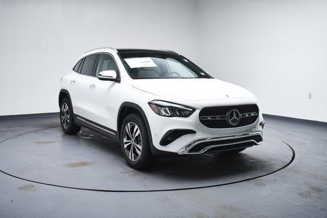 new 2025 Mercedes-Benz GLA 250 car, priced at $49,995