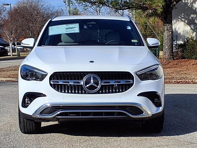 new 2025 Mercedes-Benz GLA 250 car, priced at $44,345