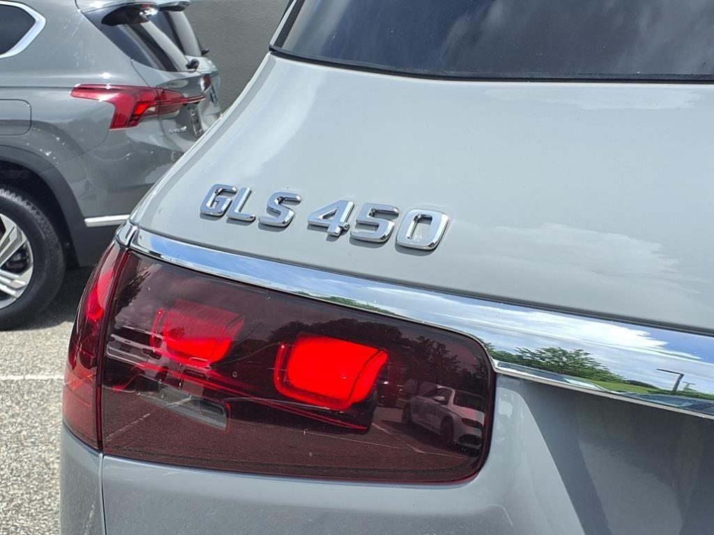 new 2025 Mercedes-Benz GLS 450 car, priced at $101,275