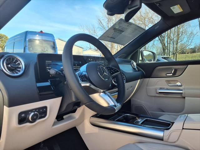 new 2025 Mercedes-Benz GLA 250 car, priced at $44,345