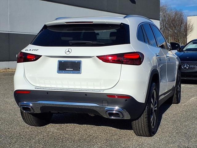 new 2025 Mercedes-Benz GLA 250 car, priced at $44,345