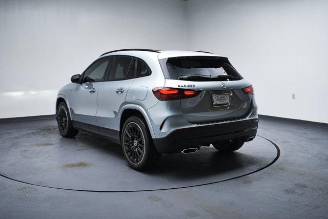 new 2025 Mercedes-Benz GLA 250 car, priced at $53,770