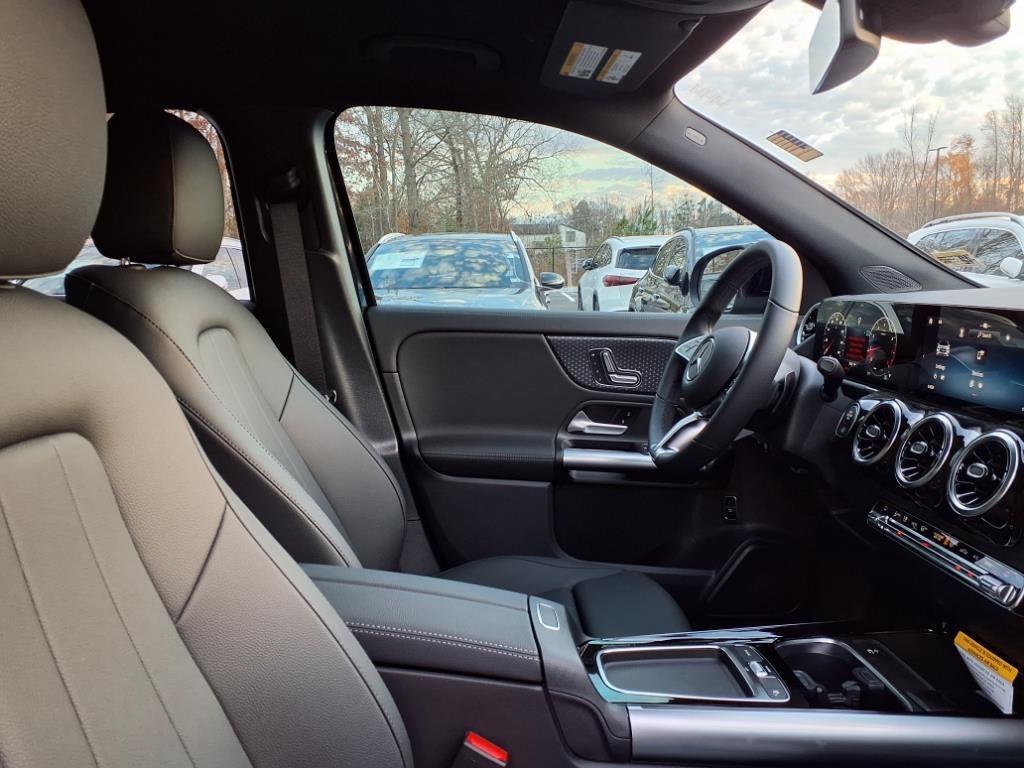 used 2025 Mercedes-Benz GLA 250 car, priced at $38,088