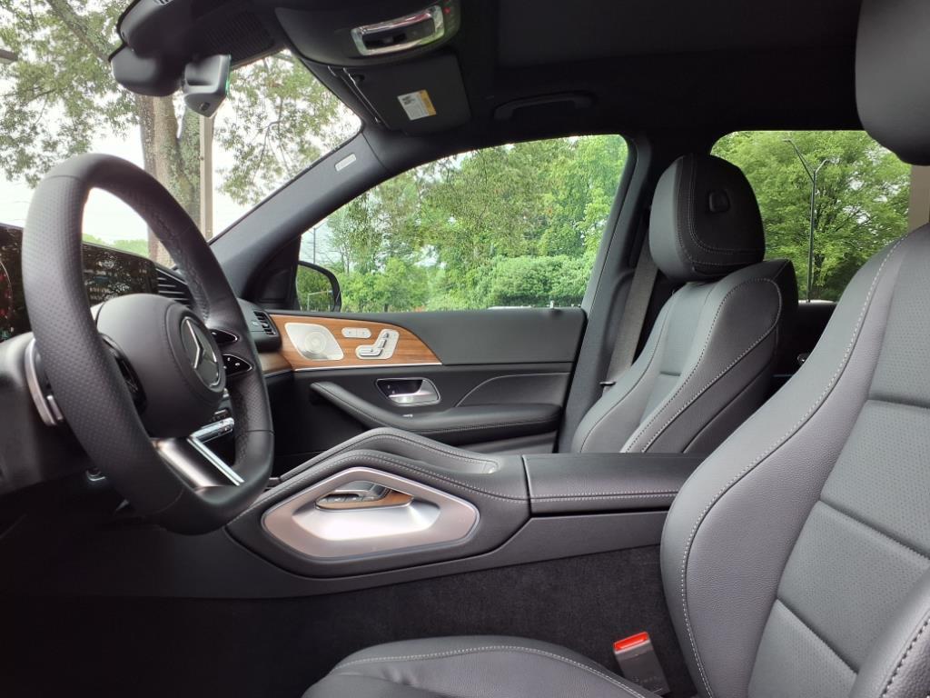 new 2025 Mercedes-Benz GLS 450 car, priced at $96,875