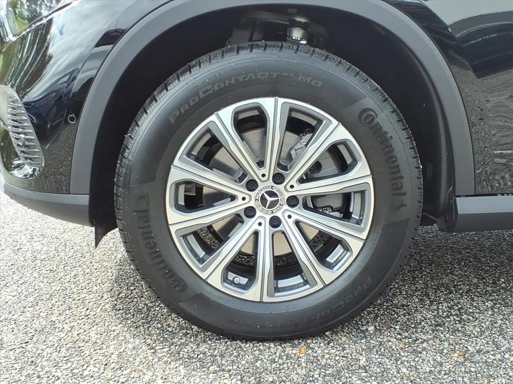 new 2026 Mercedes-Benz GLC 300 car, priced at $53,235