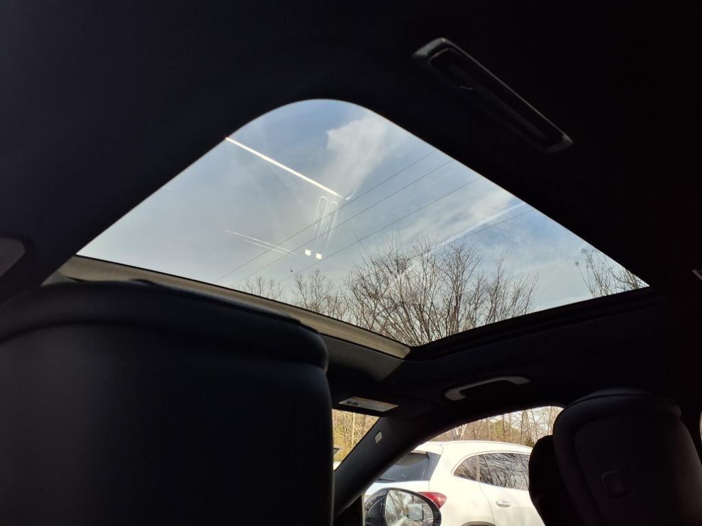 new 2025 Mercedes-Benz S-Class car, priced at $128,000