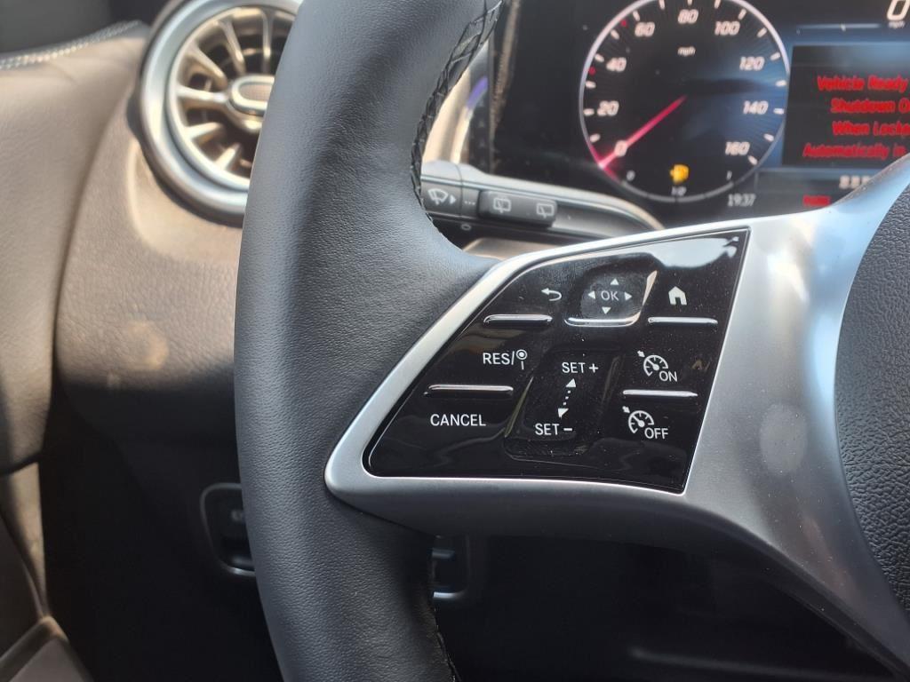 new 2025 Mercedes-Benz GLB 250 car, priced at $48,645