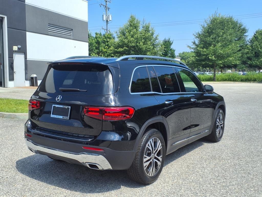 new 2025 Mercedes-Benz GLB 250 car, priced at $48,645
