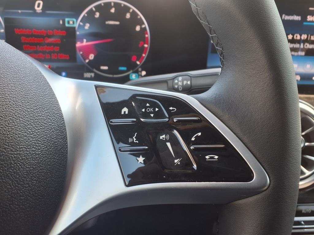 new 2025 Mercedes-Benz GLB 250 car, priced at $48,645