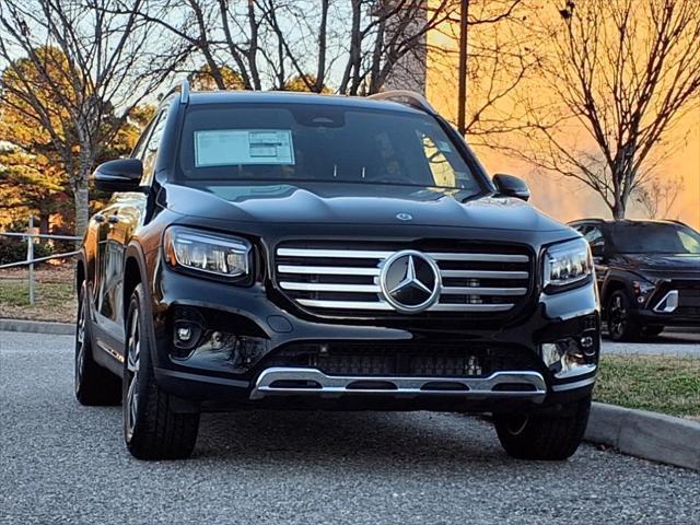 new 2025 Mercedes-Benz GLB 250 car, priced at $49,595