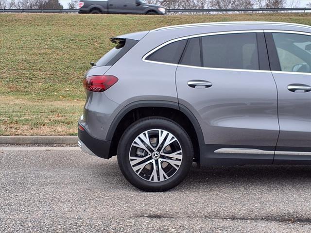 new 2025 Mercedes-Benz GLA 250 car, priced at $49,045