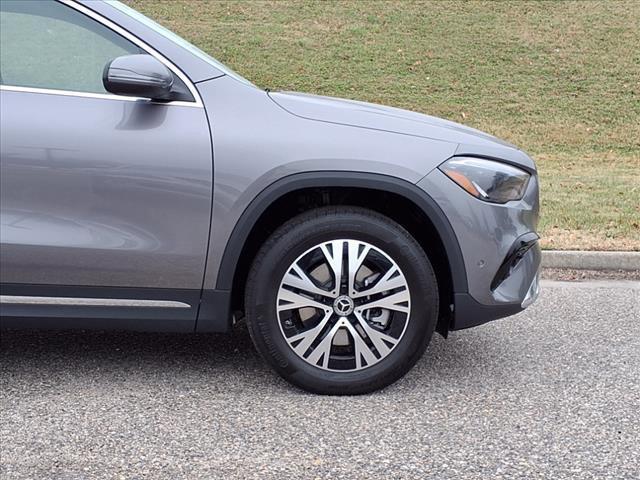 new 2025 Mercedes-Benz GLA 250 car, priced at $49,045