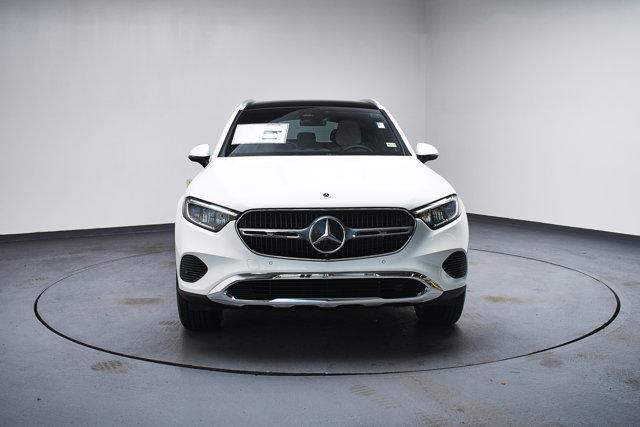 new 2024 Mercedes-Benz GLC 300 car, priced at $53,285