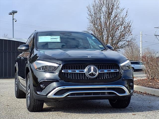 new 2025 Mercedes-Benz GLA 250 car, priced at $42,250