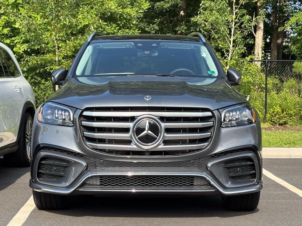new 2025 Mercedes-Benz GLS 450 car, priced at $100,155