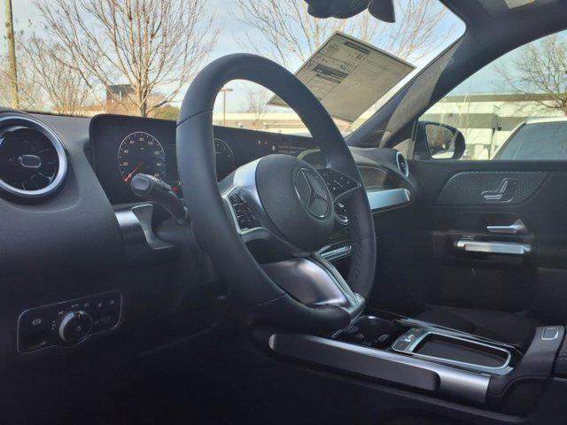 new 2025 Mercedes-Benz GLB 250 car, priced at $44,550