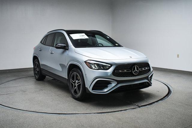 new 2024 Mercedes-Benz GLA 250 car, priced at $55,210