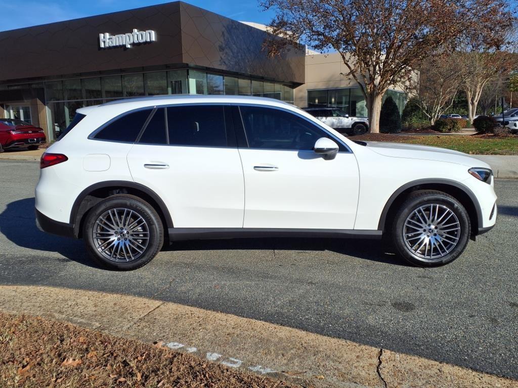 new 2024 Mercedes-Benz GLC 300 car, priced at $51,585