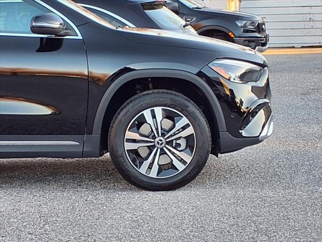 new 2025 Mercedes-Benz GLA 250 car, priced at $44,345