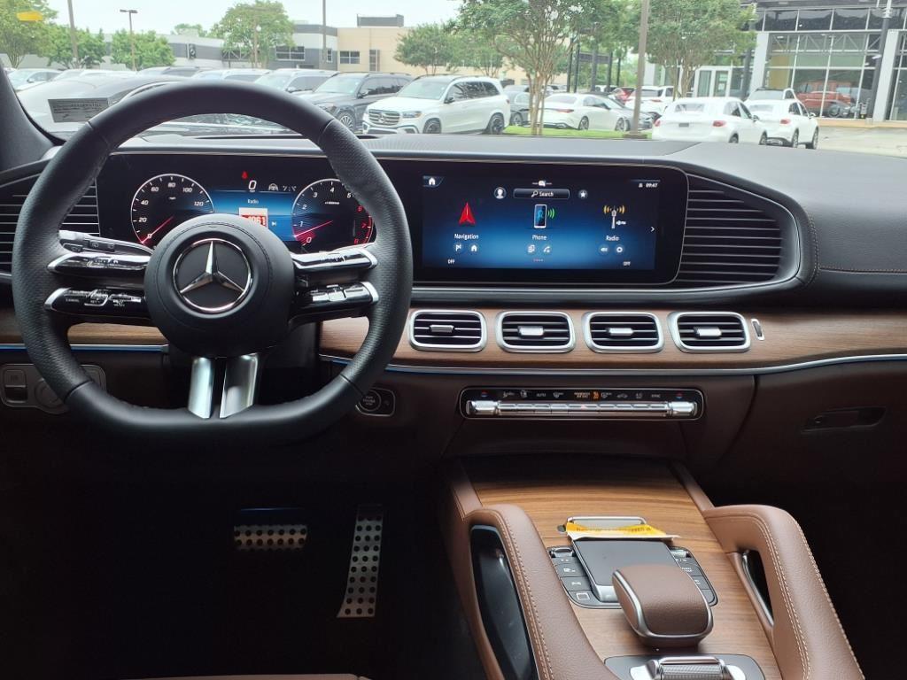 new 2025 Mercedes-Benz GLS 450 car, priced at $97,410