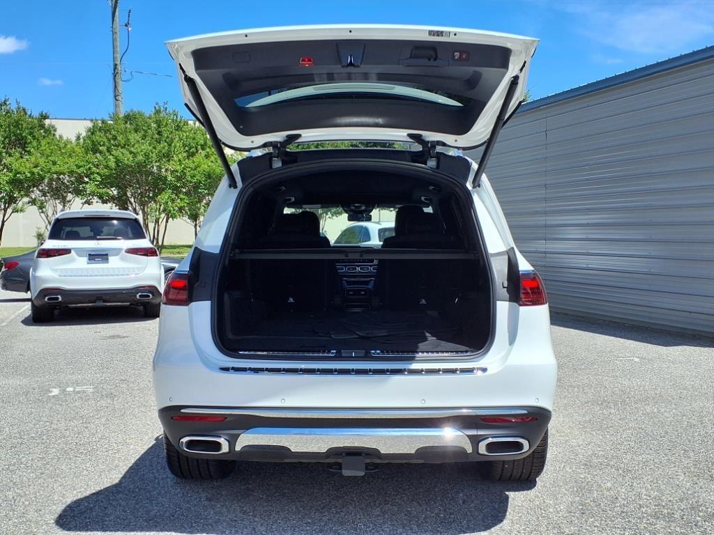 new 2025 Mercedes-Benz GLS 450 car, priced at $98,245