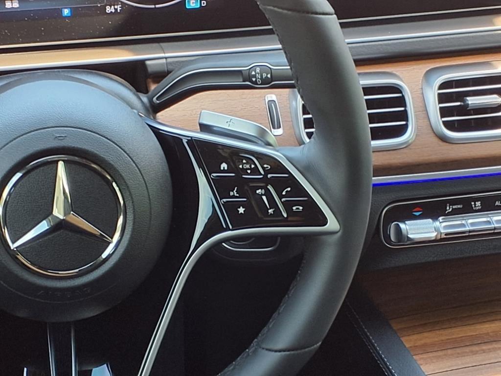 new 2025 Mercedes-Benz GLS 450 car, priced at $98,245