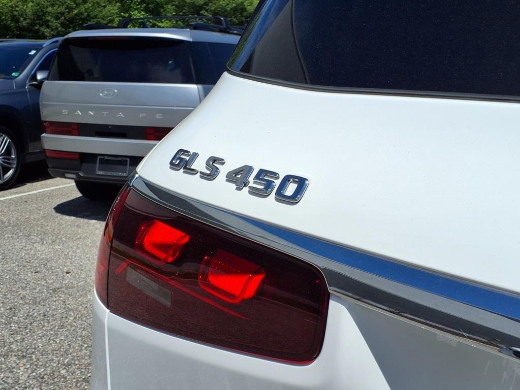 new 2025 Mercedes-Benz GLS 450 car, priced at $98,245