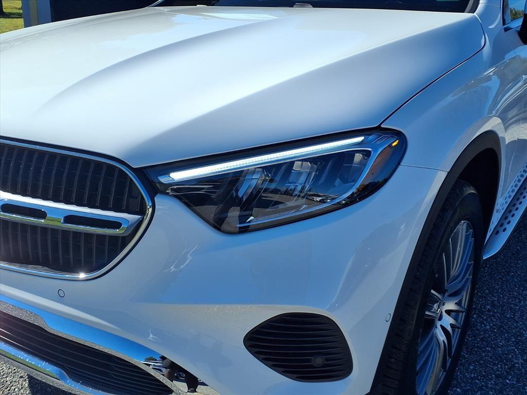 new 2026 Mercedes-Benz GLC 300 car, priced at $59,710