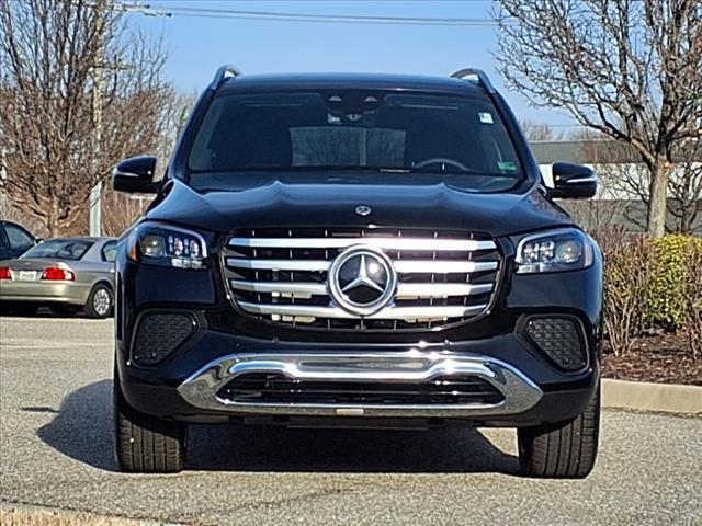 new 2025 Mercedes-Benz GLS 450 car, priced at $91,488