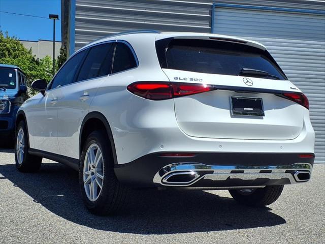 new 2025 Mercedes-Benz GLC 300 car, priced at $54,185