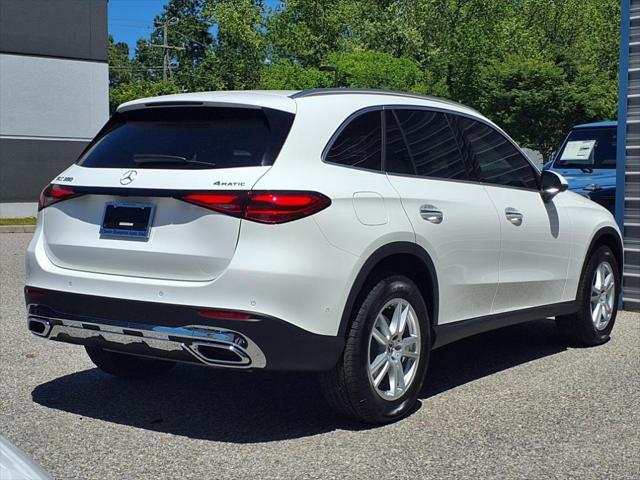 new 2025 Mercedes-Benz GLC 300 car, priced at $54,185