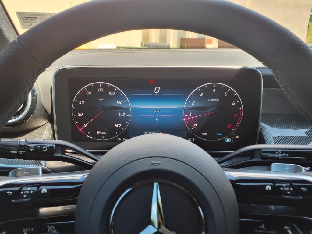 new 2026 Mercedes-Benz GLC 300 car, priced at $58,450