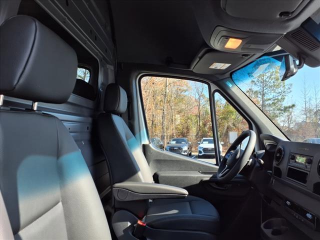 new 2024 Mercedes-Benz Sprinter 2500 car, priced at $60,698