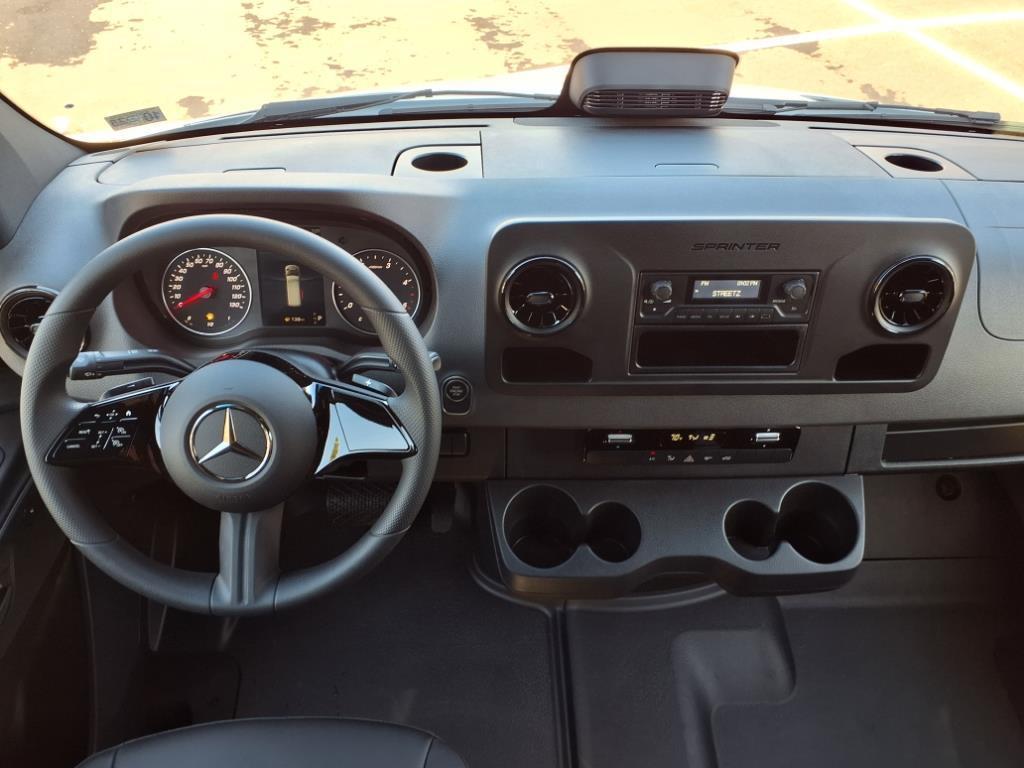 new 2025 Mercedes-Benz Sprinter 2500 car, priced at $67,618