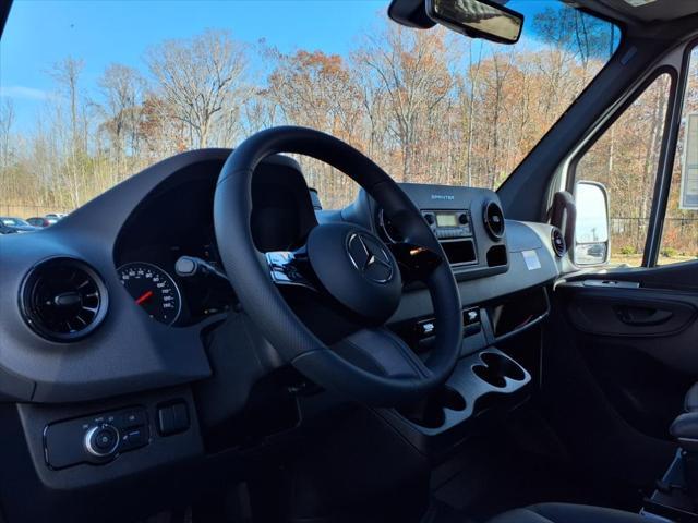 new 2025 Mercedes-Benz Sprinter 2500 car, priced at $69,618