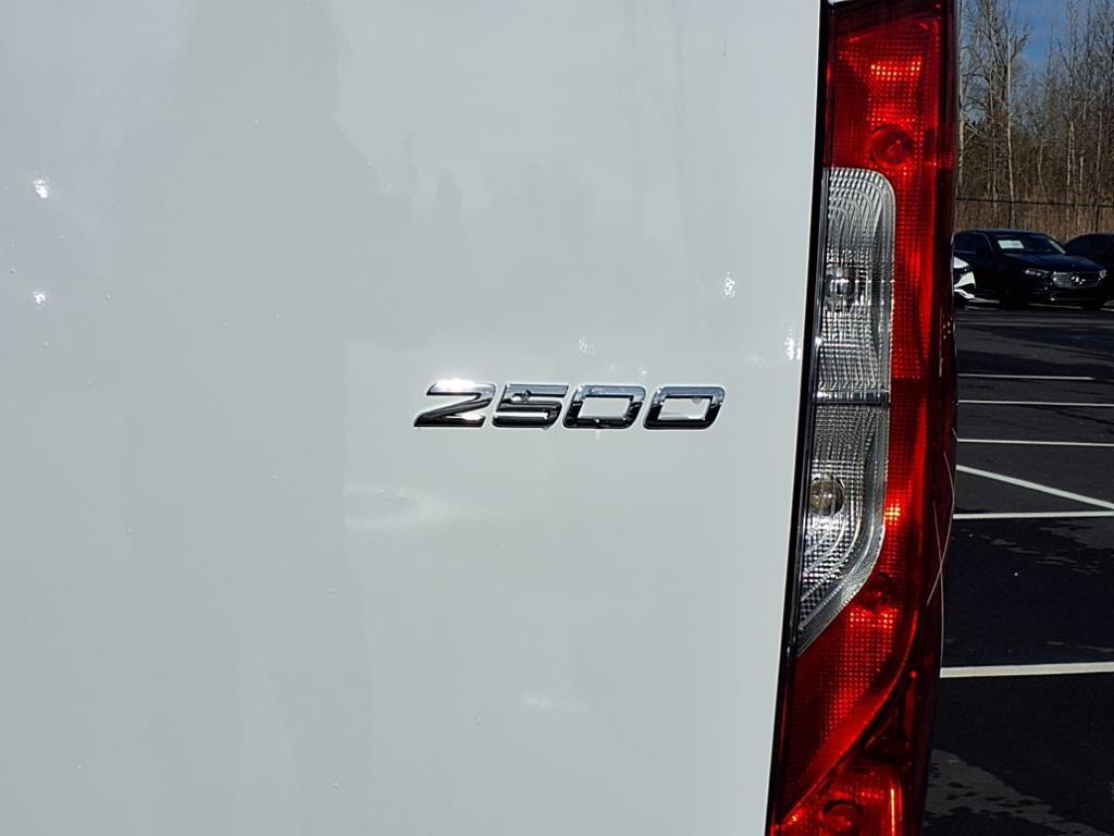 new 2025 Mercedes-Benz Sprinter 2500 car, priced at $67,618