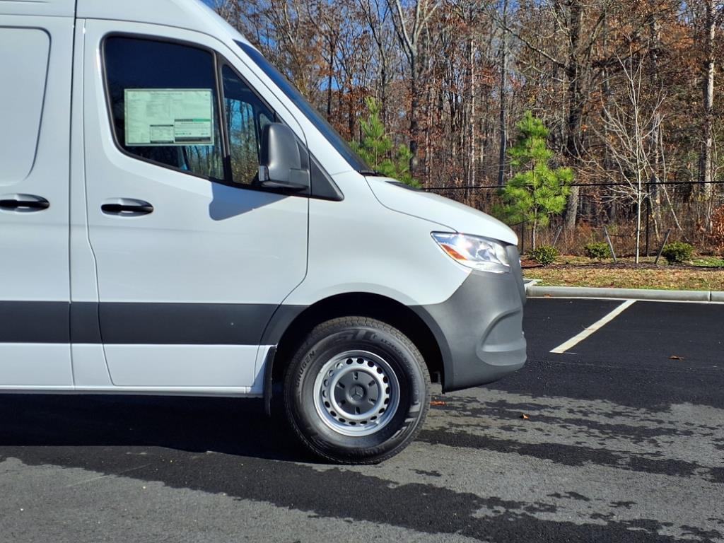 new 2025 Mercedes-Benz Sprinter 2500 car, priced at $67,618