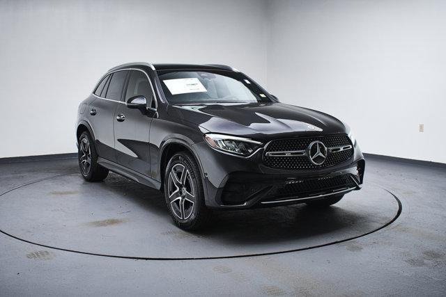 new 2025 Mercedes-Benz GLC 300 car, priced at $61,735