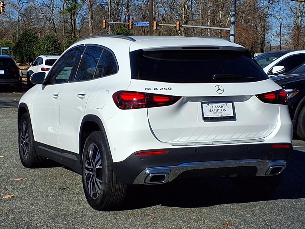 new 2025 Mercedes-Benz GLA 250 car, priced at $44,345