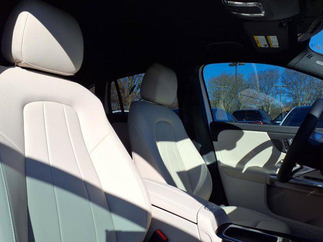 new 2025 Mercedes-Benz GLA 250 car, priced at $44,345