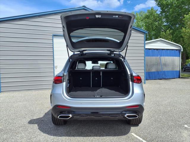 new 2025 Mercedes-Benz GLC 300 car, priced at $58,785