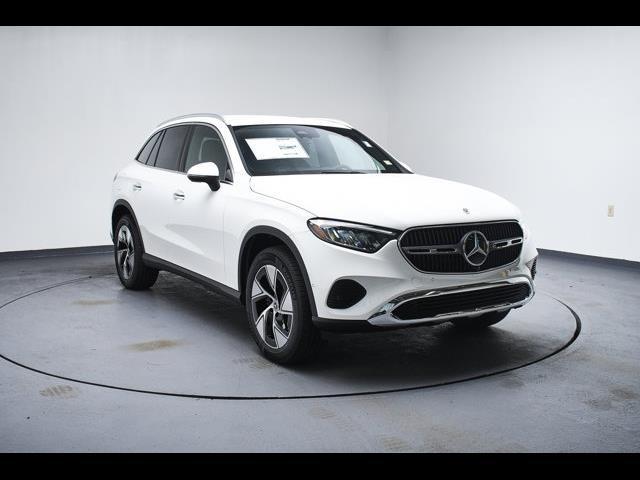 new 2024 Mercedes-Benz GLC 300 car, priced at $51,785