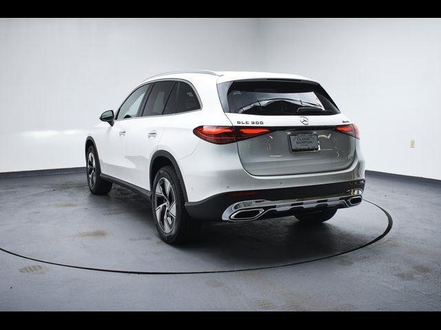 new 2024 Mercedes-Benz GLC 300 car, priced at $51,785