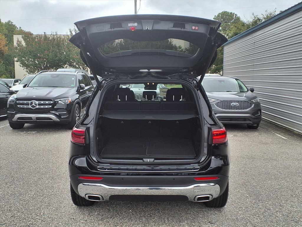 new 2026 Mercedes-Benz GLB 250 car, priced at $51,815