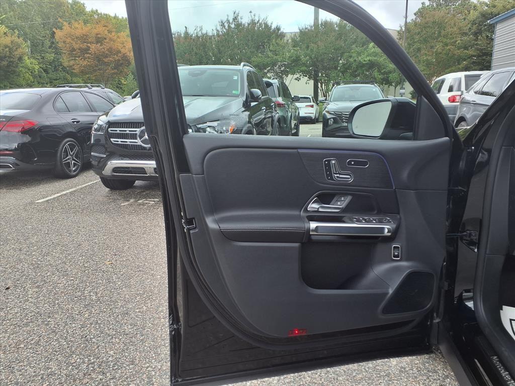 new 2026 Mercedes-Benz GLB 250 car, priced at $51,815