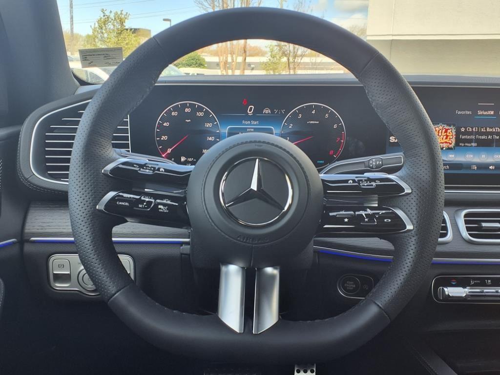 new 2025 Mercedes-Benz GLS 580 car, priced at $117,365