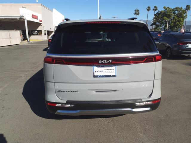 used 2022 Kia Carnival car